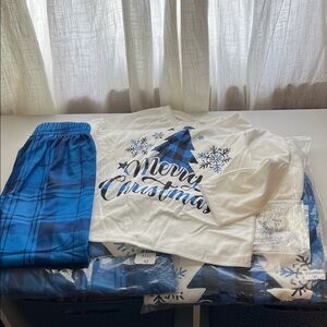 Family Christmas Pajamas Set - Kids 3T, Mens Size M, Womens Size XL